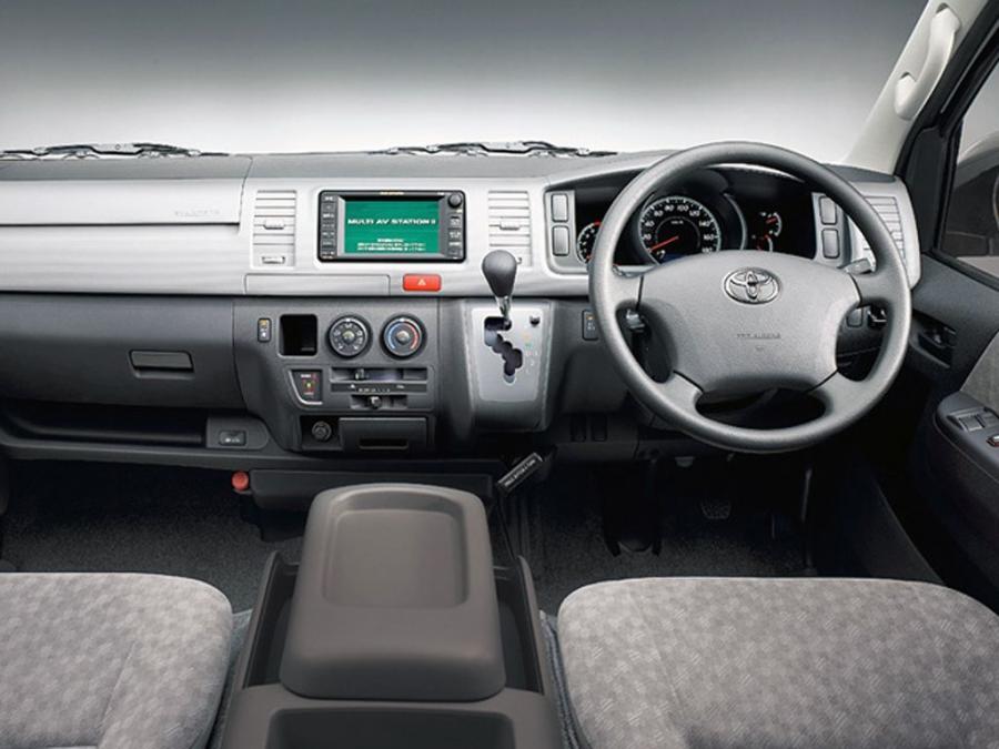  Toyota Hiace Himedic 2004 года  (JP) (фото 2 из 4)